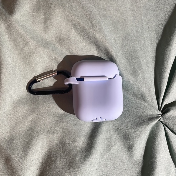Baby blue butterfly AirPod case - Picture 2 of 3